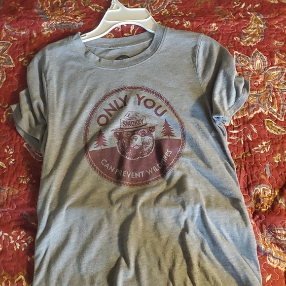 Shirts - Picture 5 of 5